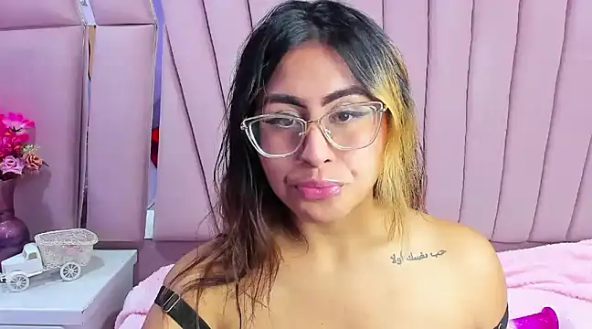 Snapshot of Freya_Miller_ chatting on 12-26-24, 09:15 Freya Miller online show from 12-26-24, 09:15