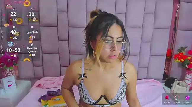 Snapshot of Freya_Miller_ chatting on 03-20-25, 08:20 Freya Miller online show from 03-20-25, 08:20