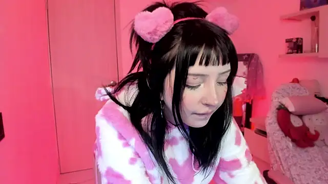 Francesca1  online show from 02-14-25, 09:32