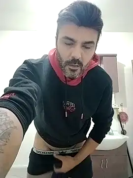 Snapshot of hot_man_eray chatting on 10-01-25, 08:59 hot man eray online show from 10-01-25, 08:59