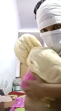 hot wife 35 online show from 12-03-24, 05:45