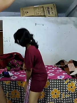 hot wife 35 online show from 10-09-25, 02:20