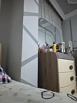 SUSELLAM1 online show from 12-21-24, 04:46