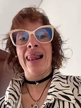 Snapshot of Goddess-Love- chatting on 02-05-25, 04:25 Goddess-Love- online show from 02-05-25, 04:25
