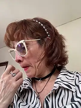Snapshot of Goddess-Love- chatting on 02-05-25, 07:31 Goddess-Love- online show from 02-05-25, 07:31
