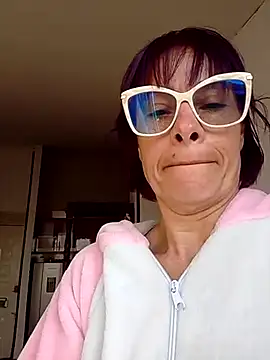 Snapshot of Goddess-Love- chatting on 02-19-25, 12:22 Goddess-Love- online show from 02-19-25, 12:22