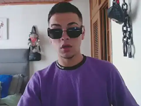 Snapshot of MarceloMilk chatting on 01-30-25, 01:31 MarceloMilk online show from 01-30-25, 01:31