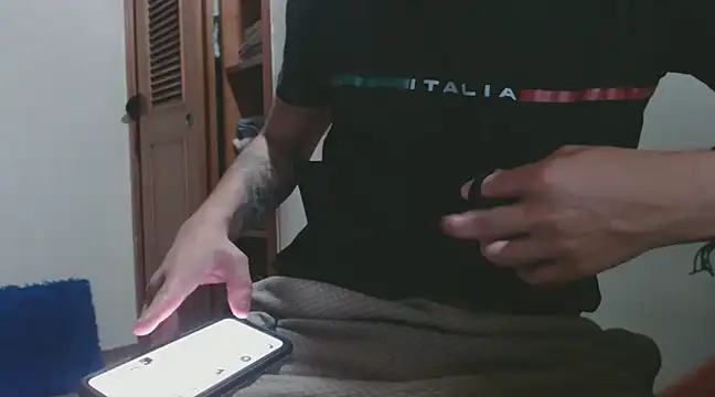 Snapshot of MarceloMilk chatting on 02-20-25, 02:29 MarceloMilk online show from 02-20-25, 02:29