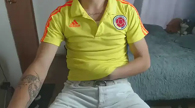 Snapshot of MarceloMilk chatting on 03-20-25, 10:07 MarceloMilk online show from 03-20-25, 10:07