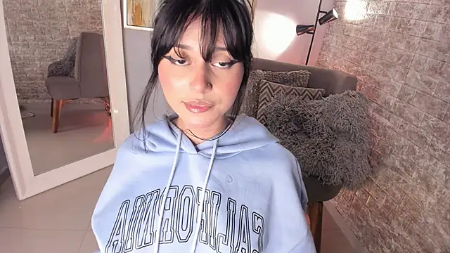 Snapshot of tamara_aluna chatting on 02-22-25, 02:30 tamara aluna online show from 02-22-25, 02:30