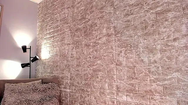 Snapshot of tamara_aluna chatting on 02-25-25, 12:24 tamara aluna online show from 02-25-25, 12:24