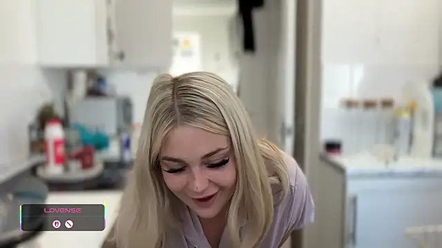 blairbella online show from 09-22-25, 07:54