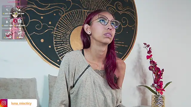 Lunamistyc online show from 09-20-25, 07:26