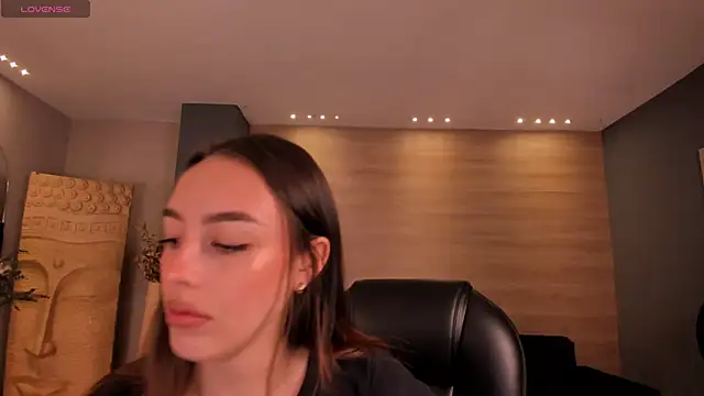 KaiaFerreira online show from 03-12-25, 11:53