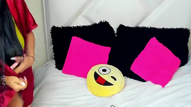 ScarlethNatasha online show from 04-18-26, 03:43