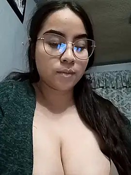 rosegloss69 online show from 12-10-24, 06:44