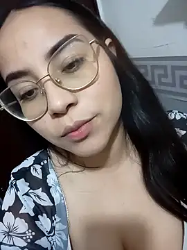 rosegloss69 online show from 01-28-25, 06:38