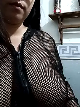 rosegloss69 online show from 03-06-25, 05:57