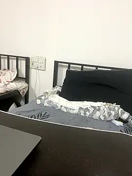 Snapshot of _rocky_ chatting on 12-06-24, 05:22 rocky online show from 12-06-24, 05:22