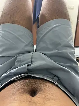 Snapshot of _rocky_ chatting on 12-26-24, 04:47 rocky online show from 12-26-24, 04:47