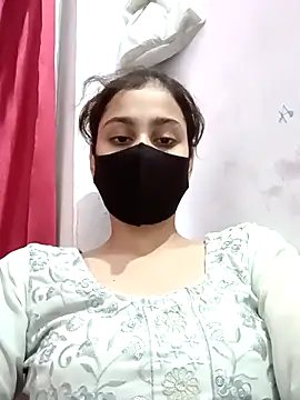 Snapshot of magicmoment00786 chatting on 09-27-25, 04:12 magicmoment00786 online show from 09-27-25, 04:12