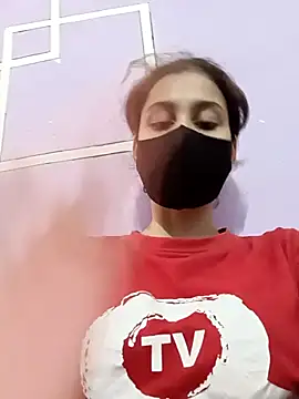 Snapshot of magicmoment00786 chatting on 09-28-25, 07:25 magicmoment00786 online show from 09-28-25, 07:25