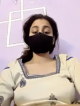 Snapshot of magicmoment00786 chatting on 11-05-25, 04:51 magicmoment00786 online show from 11-05-25, 04:51