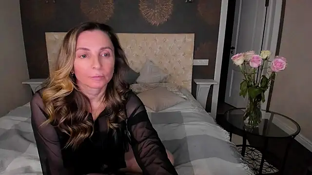 AllisonWilliams online show from 12-02-24, 07:38