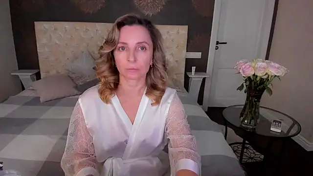 AllisonWilliams online show from 10-13-25, 05:13