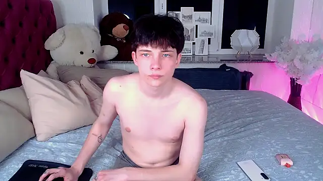 Snapshot of iwillfall chatting on 03-09-26, 05:11 iwillfall online show from 03-09-26, 05:11