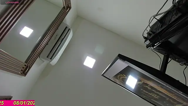 Charlie Doll online show from 01-08-25, 11:43