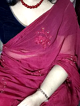 Snapshot of indian_anu_mallu chatting on 03-05-25, 08:43 indian anu mallu online show from 03-05-25, 08:43