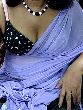 Snapshot of indian_anu_mallu chatting on 03-07-25, 02:04 indian anu mallu online show from 03-07-25, 02:04