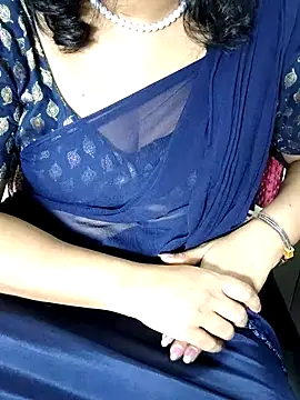 Snapshot of indian_anu_mallu chatting on 03-07-25, 08:23 indian anu mallu online show from 03-07-25, 08:23