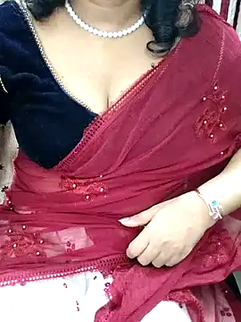 Snapshot of indian_anu_mallu chatting on 03-08-25, 12:41 indian anu mallu online show from 03-08-25, 12:41