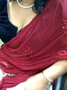 Snapshot of indian_anu_mallu chatting on 03-08-25, 03:45 indian anu mallu online show from 03-08-25, 03:45