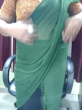 Snapshot of indian_anu_mallu chatting on 03-11-25, 12:17 indian anu mallu online show from 03-11-25, 12:17