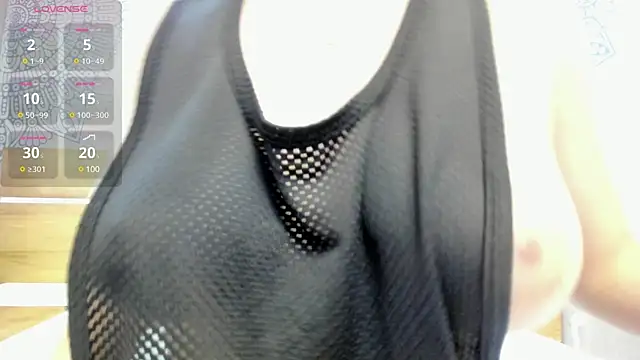 Snapshot of AngelStonne_ chatting on 01-22-25, 10:18 AngelStonne online show from 01-22-25, 10:18