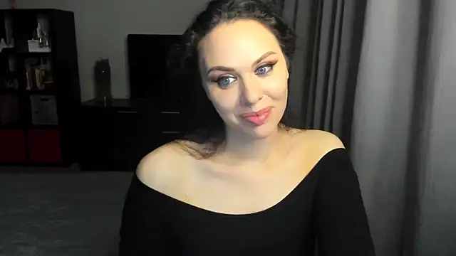 MollyCheiz online show from 12-07-24, 03:47