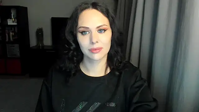MollyCheiz online show from 12-14-24, 11:45