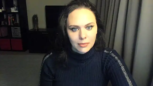 MollyCheiz online show from 01-14-25, 05:01