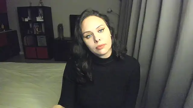 MollyCheiz online show from 01-18-25, 09:45