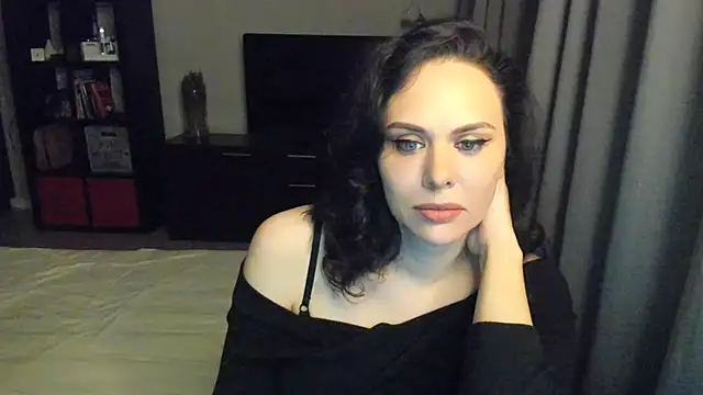MollyCheiz online show from 02-03-25, 03:38