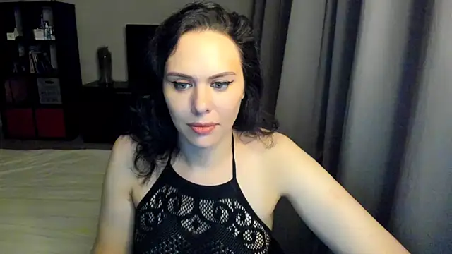 MollyCheiz online show from 02-05-25, 05:53