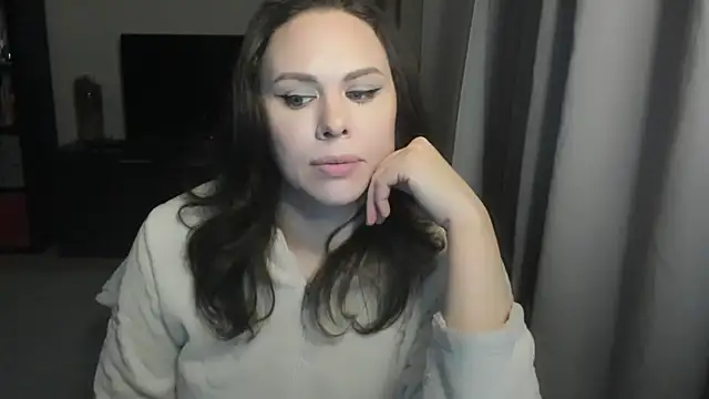 MollyCheiz online show from 02-12-26, 08:37