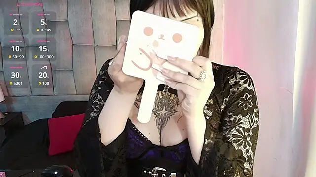Snapshot of honney_dark chatting on 04-10-26, 12:21 honney dark online show from 04-10-26, 12:21