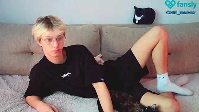 Ostin meow online show from 02-13-25, 07:13