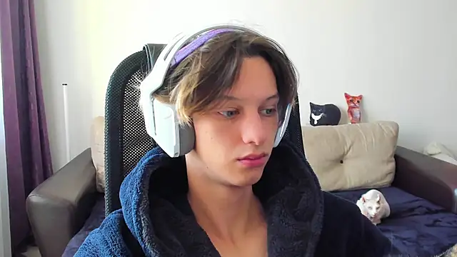 Ostin meow online show from 10-17-25, 09:12