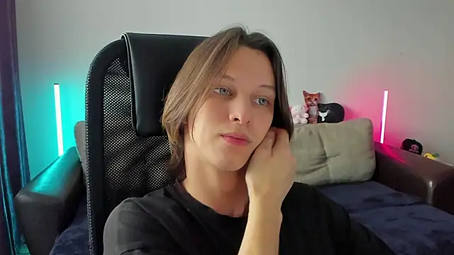 Ostin meow online show from 03-23-26, 02:26