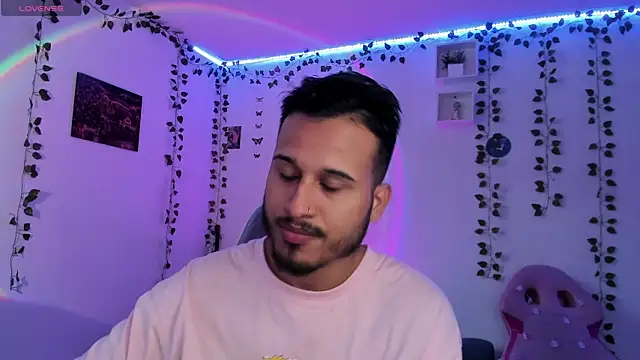 Raf brunette online show from 12-24-24, 01:17